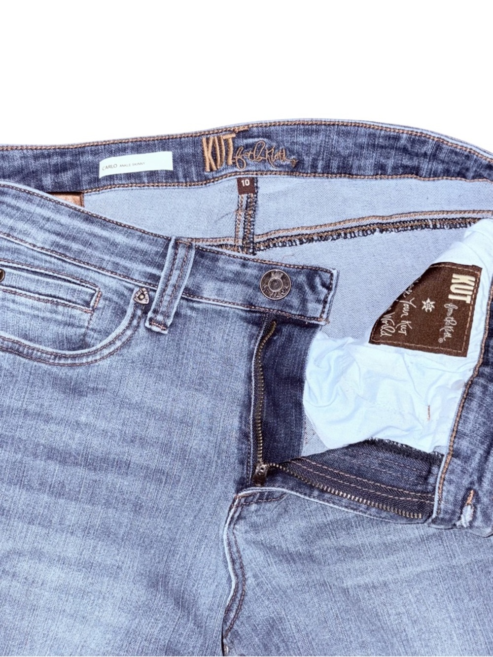 Kut from the Kloth Light Wash Frayed Skinny Jeans - NWOT - Picture 2 of 10